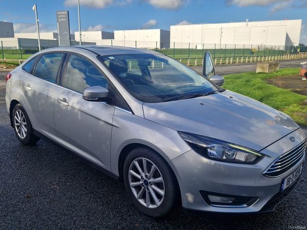 Ford Focus Saloon, Petrol, 2018, Grey