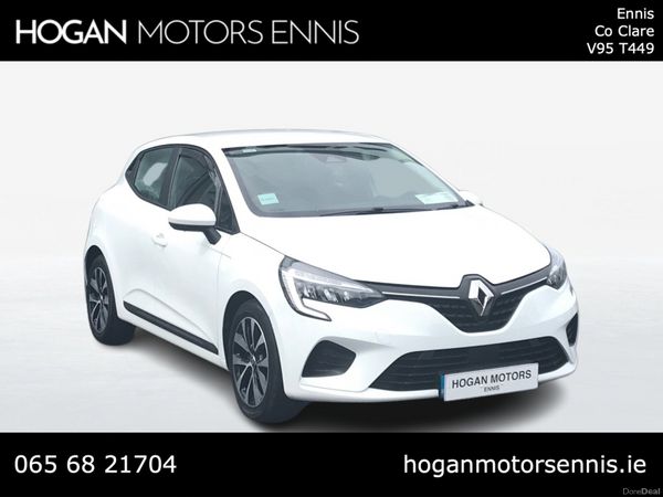 Renault Clio Hatchback, Petrol, 2022, White
