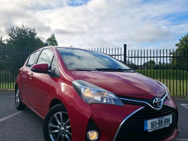 Toyota Yaris Hatchback, Diesel, 2016, Red