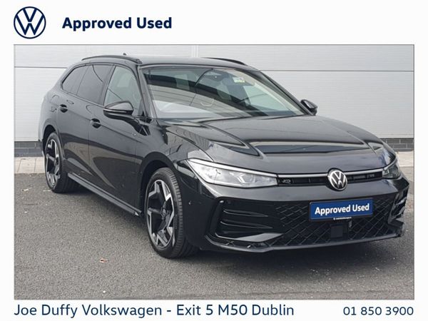 Volkswagen Passat Estate, Petrol Hybrid, 2025, Black