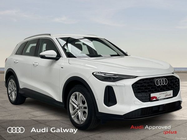 Audi Q5 SUV, Petrol Plug-in Hybrid, 2026, White