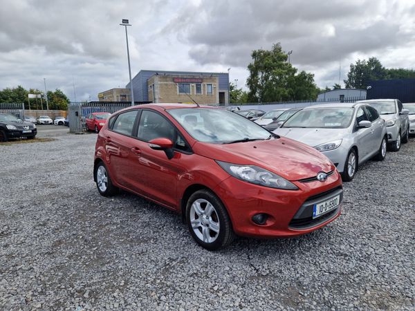 Ford Fiesta Hatchback, Petrol, 2010, Red