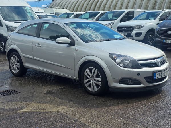 Vauxhall Astra Hatchback, Petrol, 2007, Silver