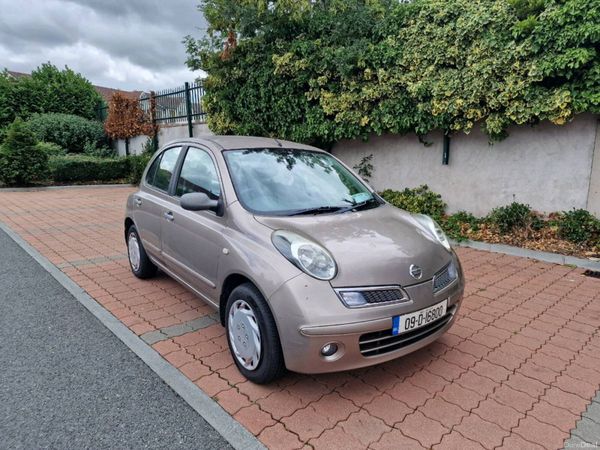 Nissan Micra Hatchback, Petrol, 2009, Gold