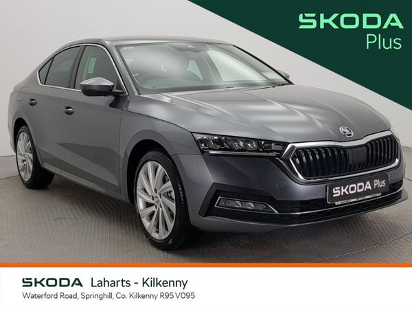 Skoda Octavia Saloon, Diesel, 2023, Grey