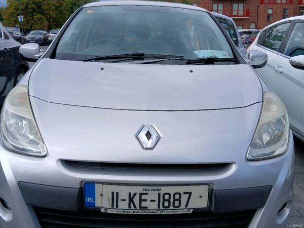 Renault Clio Hatchback, Ethanol Petrol, 2011, Silver