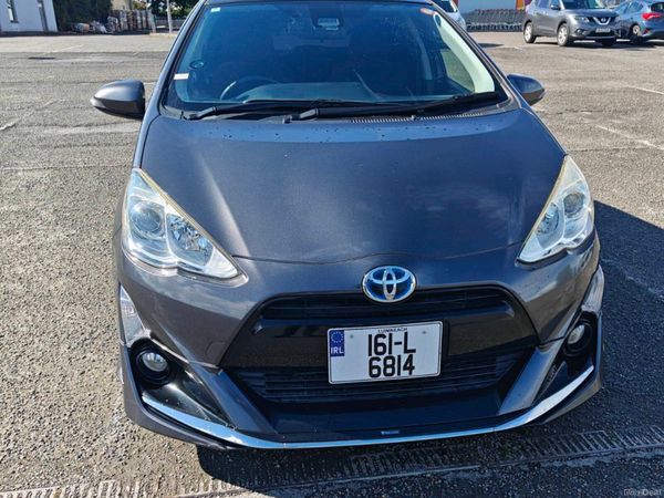Toyota Aqua Hatchback, Petrol Hybrid, 2016, Grey
