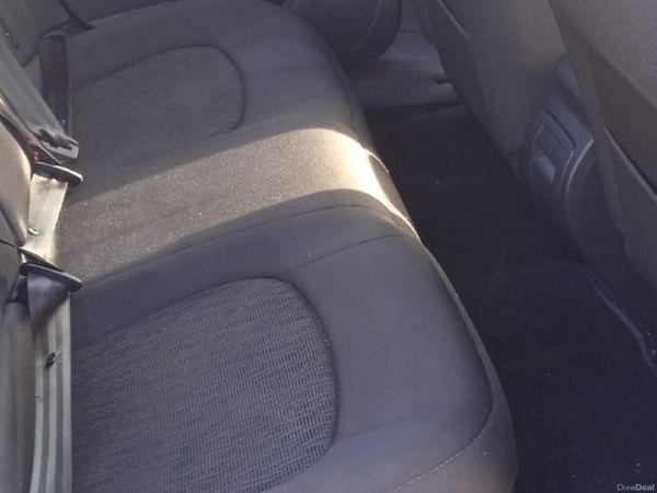 Citroen C5 Saloon, Diesel, 2012, Black