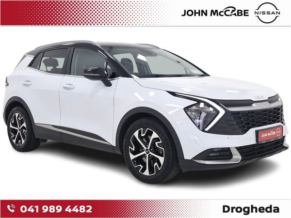 Kia Sportage MPV, Diesel Hybrid, 2023, White