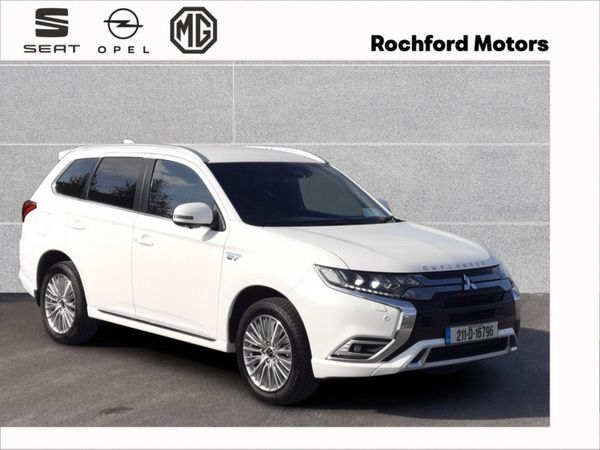 Mitsubishi Outlander Estate, Petrol Plug-in Hybrid, 2021, White