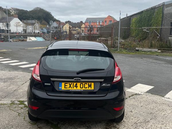 Ford Fiesta Hatchback, Diesel, 2014, Black