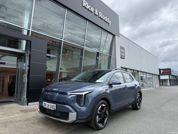 Kia Stonic Estate, Petrol Hybrid, 2026, Blue