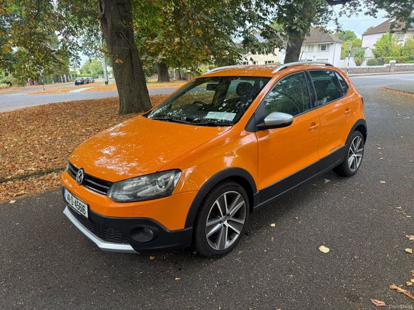 Volkswagen Polo Hatchback, Petrol, 2014, Orange