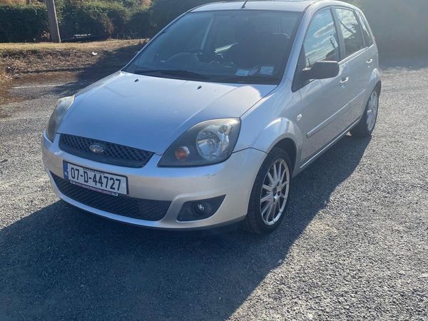 Ford Fiesta Hatchback, Petrol, 2007, Silver