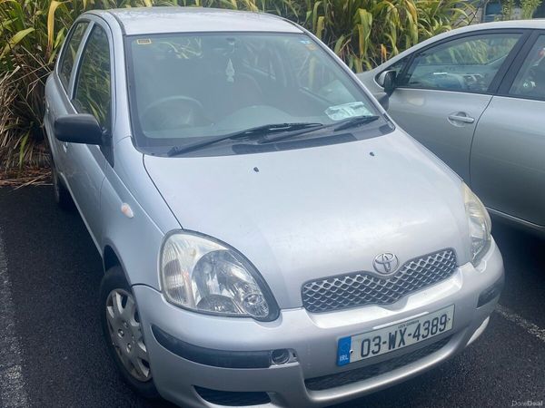 Toyota Yaris Hatchback, Petrol, 2003, Silver