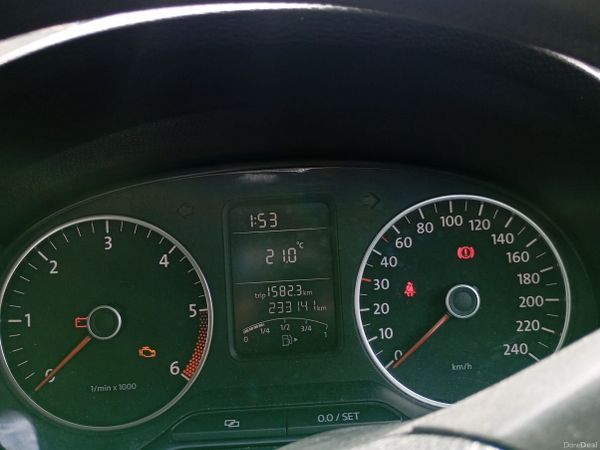 Volkswagen Polo Hatchback, Diesel, 2010, Silver