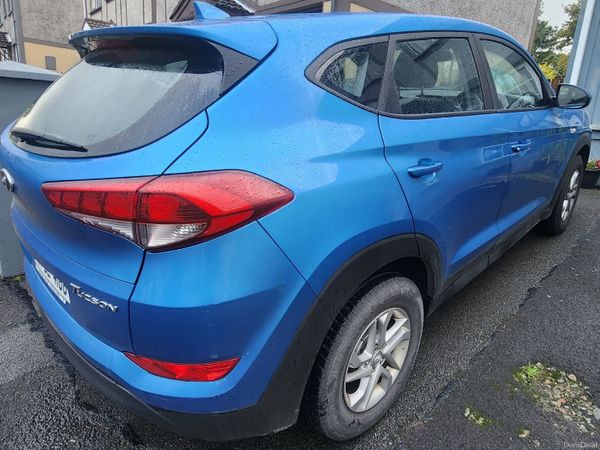 Hyundai Tucson SUV, Diesel, 2017, Blue
