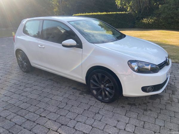 Volkswagen Golf Hatchback, Petrol, 2011, White