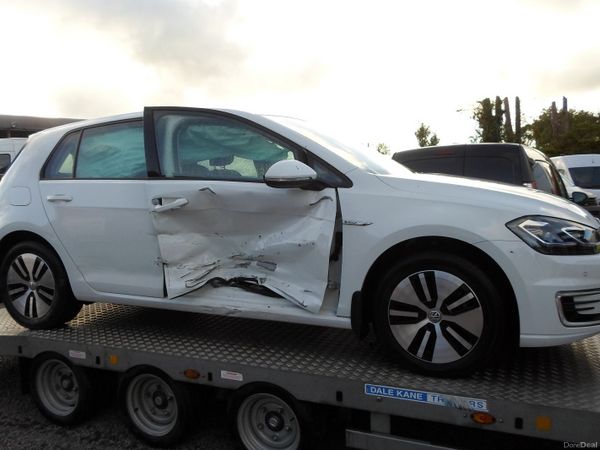 Volkswagen Golf Hatchback, Electric, 2020, White