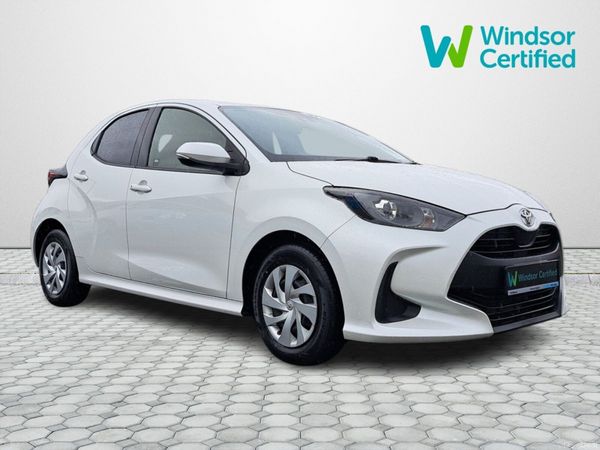 Toyota Yaris Hatchback, Petrol, 2023, White