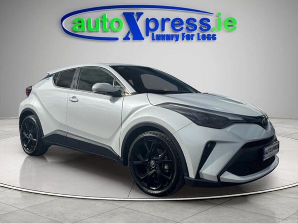 Toyota C-HR SUV, Petrol Hybrid, 2021, White
