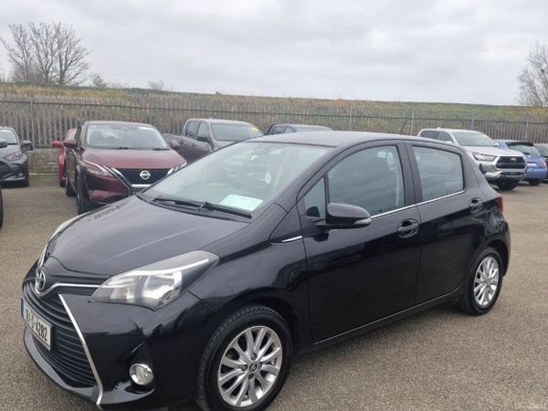 Toyota Yaris Hatchback, Petrol, 2016, Black