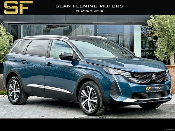 Peugeot 5008 MPV, Diesel, 2024, Blue