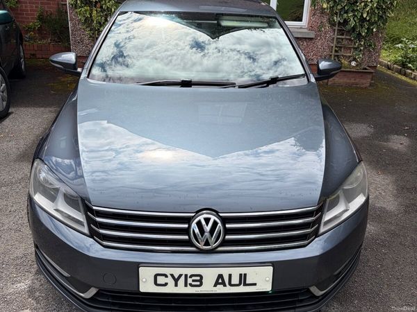 Volkswagen Passat Saloon, Diesel, 2013, Grey