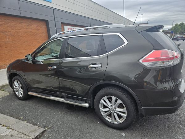 Nissan X-Trail SUV, Diesel, 2016, Green