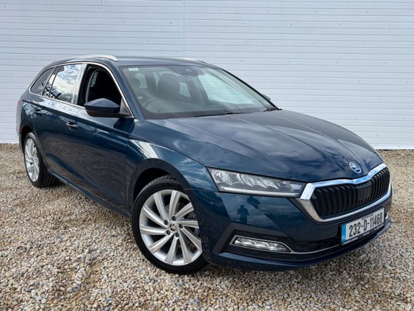 Skoda Octavia Estate, Diesel, 2023, Blue