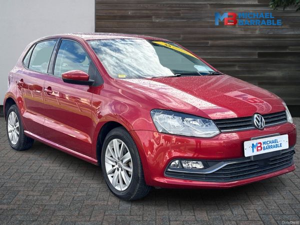 Volkswagen Polo Hatchback, Petrol, 2015, Red