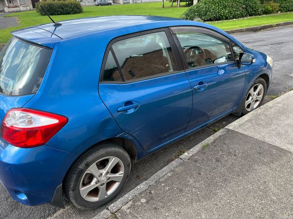 Toyota Auris Hatchback, Petrol, 2010, Blue