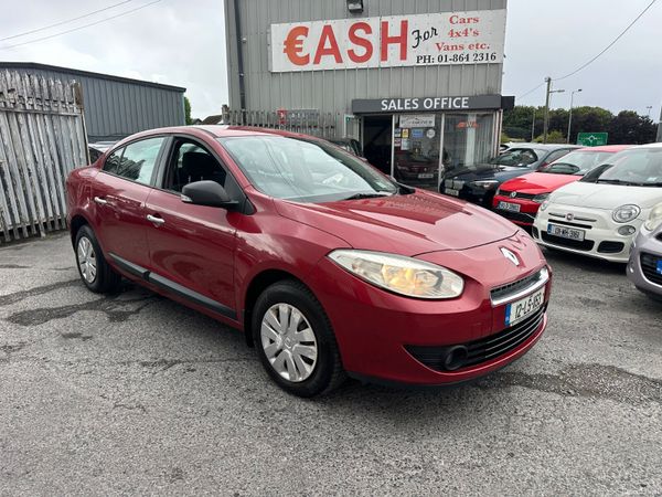 Renault Fluence Saloon, Diesel, 2012, Red