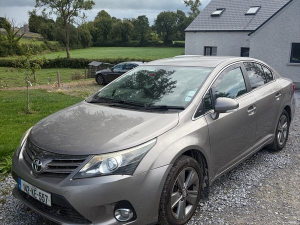 Toyota Avensis Saloon, Diesel, 2014, Bronze