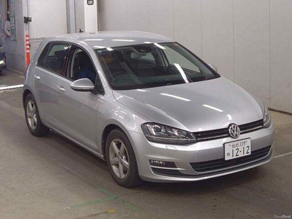 Volkswagen Golf Hatchback, Petrol, 2016, Silver