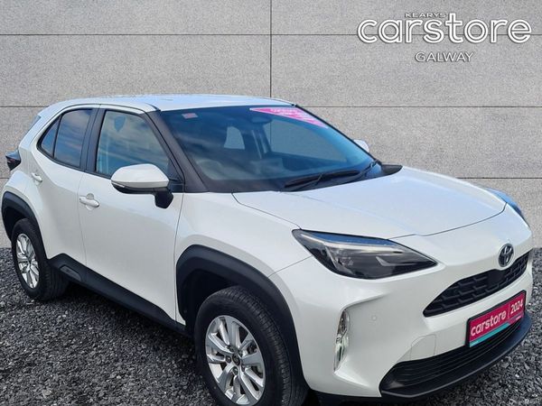 Toyota Yaris Cross Hatchback, Petrol Hybrid, 2024, White