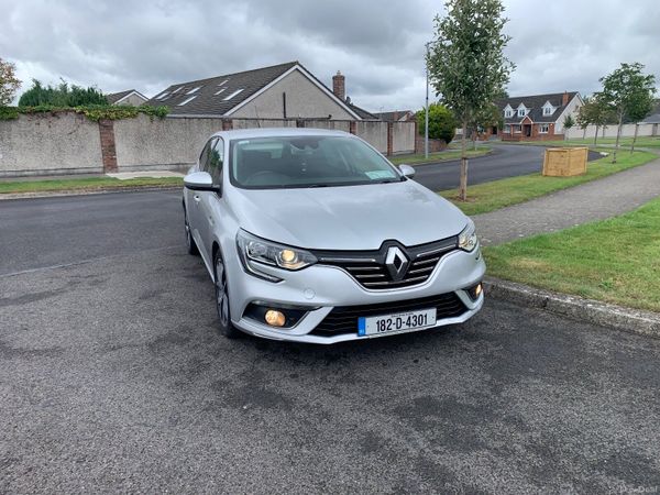 Renault Megane Hatchback, Diesel, 2018, Grey