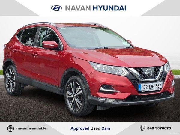 Nissan Qashqai SUV, Diesel, 2017, Red