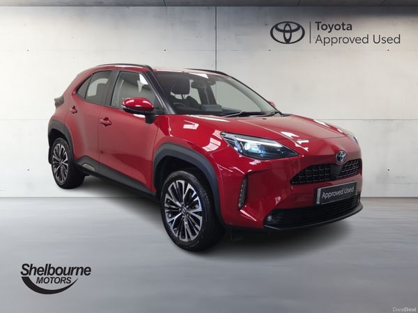 Toyota Yaris Cross Estate, Petrol Hybrid, 2023, Red
