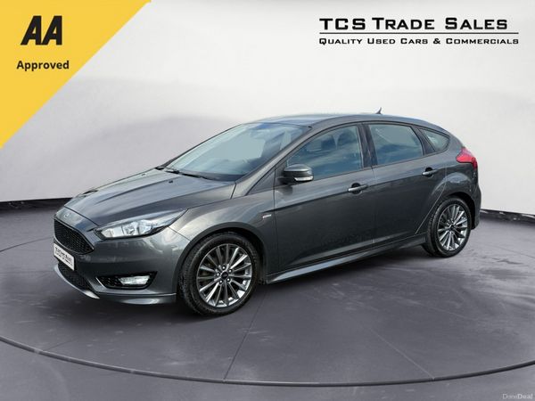 Ford Focus Hatchback, Diesel, 2017, Grey