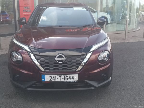 Nissan Juke SUV, Petrol Hybrid, 2024, Red