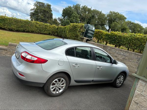 Renault Fluence Saloon, Diesel, 2014, Silver