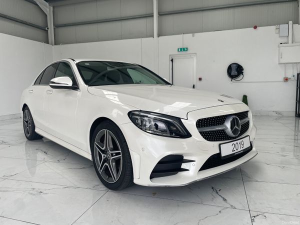 Mercedes-Benz 220 Saloon, Diesel, 2019, White