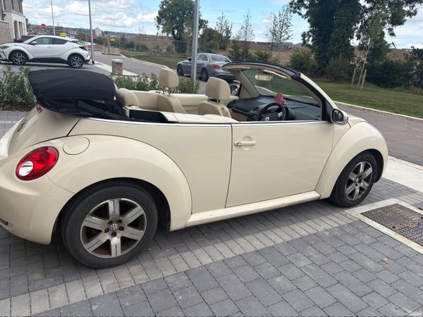 Volkswagen Beetle Convertible, Petrol, 2007, Beige