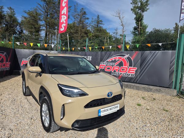 Toyota Yaris Cross Estate, Petrol Hybrid, 2022, Beige