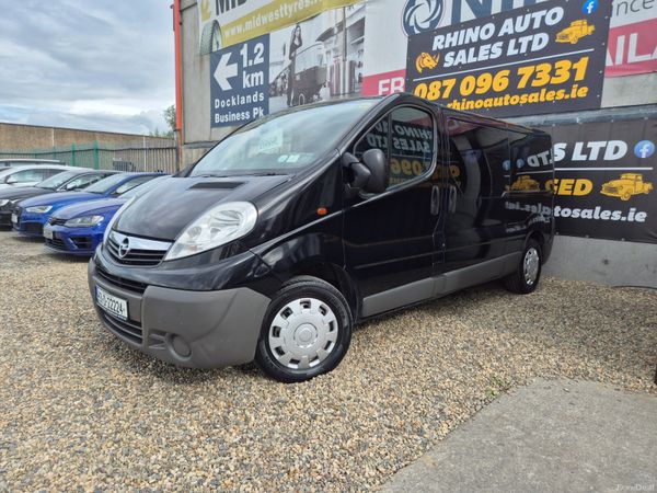 Opel Vivaro Estate, Diesel, 2013, Blue