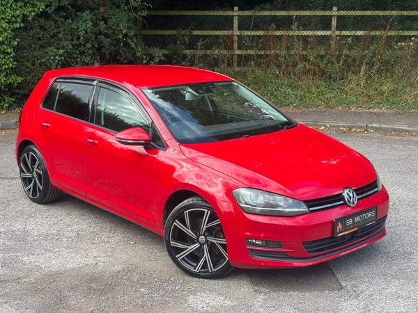 Volkswagen Golf Hatchback, Petrol, 2016, Red