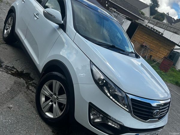 Kia Sportage SUV, Diesel, 2012, White