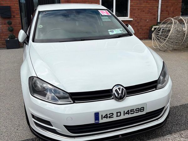 Volkswagen Golf Estate, Petrol, 2014, White