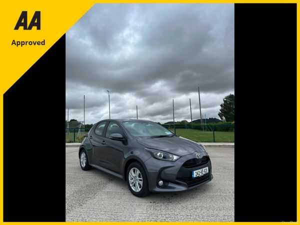 Toyota Yaris Cross Hatchback, Petrol Hybrid, 2024, Grey